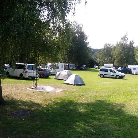 Autokemp Rusalka Lodge *