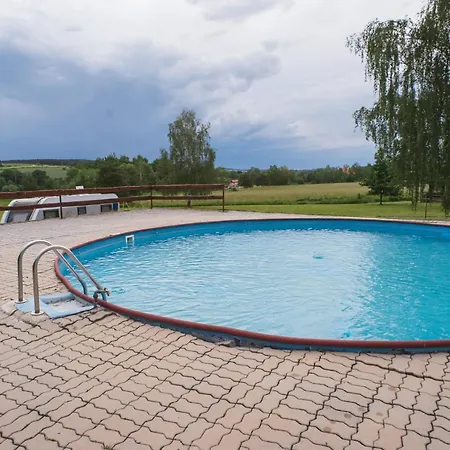 Autokemp Rusalka Lodge Tyn nad Vltavou